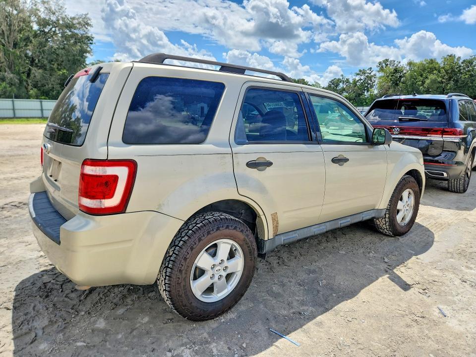 2012 FORD ESCAPE XLT — Фото 3 из 13