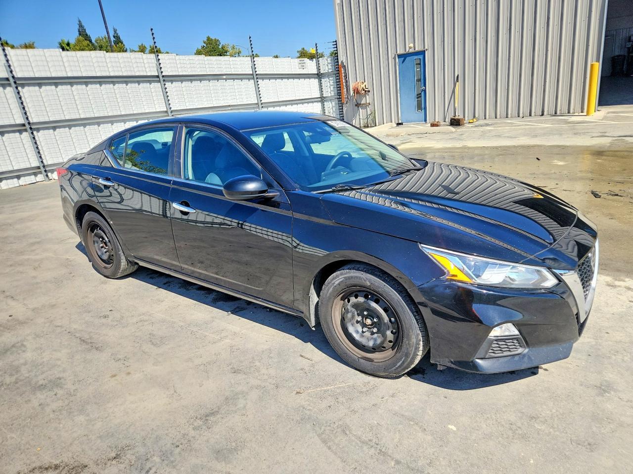 2021 NISSAN ALTIMA S — Фото 4 из 12