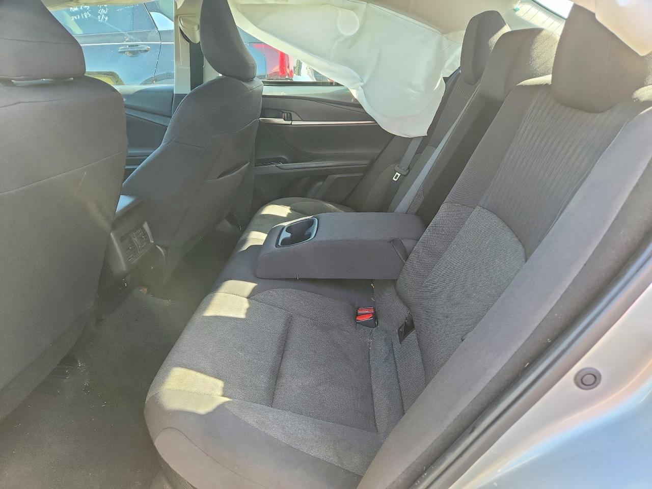 2025 TOYOTA CAMRY LE — Фото 10 из 12