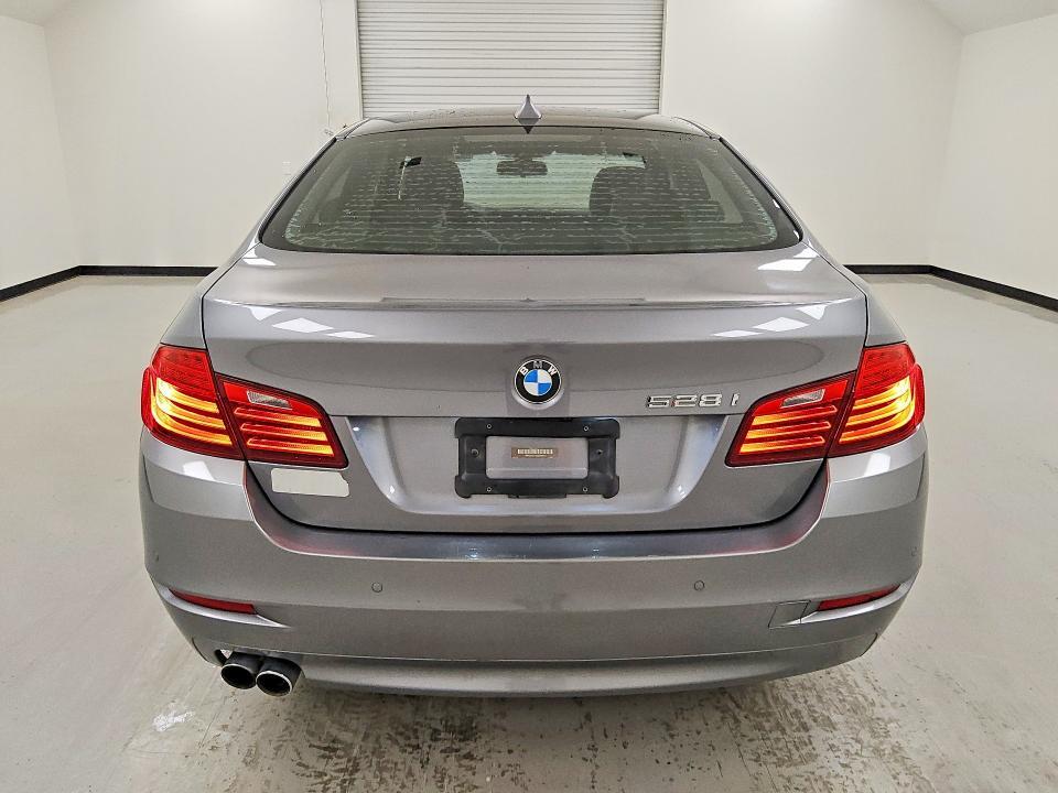 2016 BMW 528 I — Фото 6 из 13