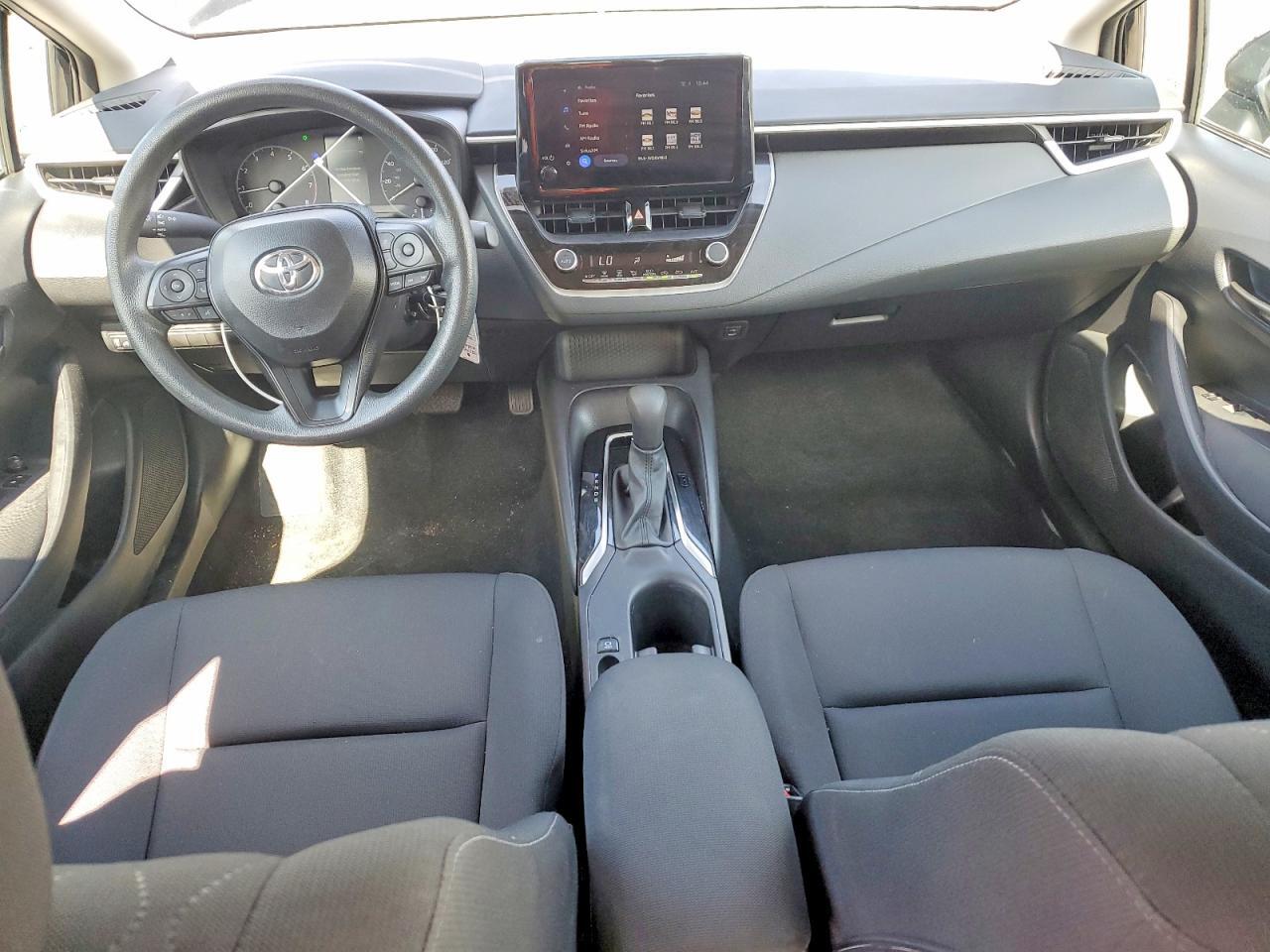 2025 TOYOTA COROLLA LE — Фото 8 из 12