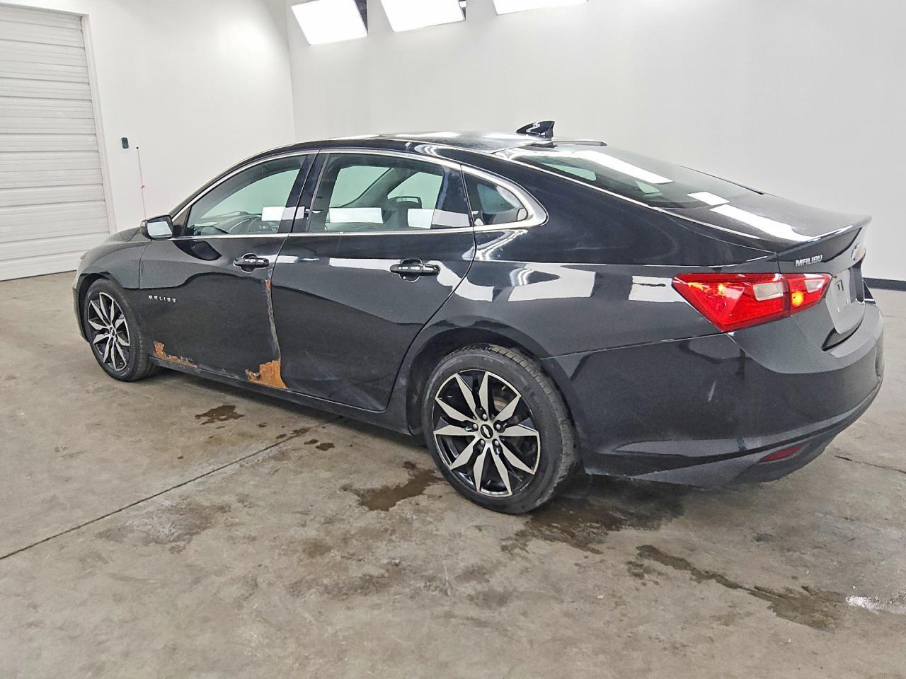 2016 CHEVROLET MALIBU LT — Фото 2 из 12