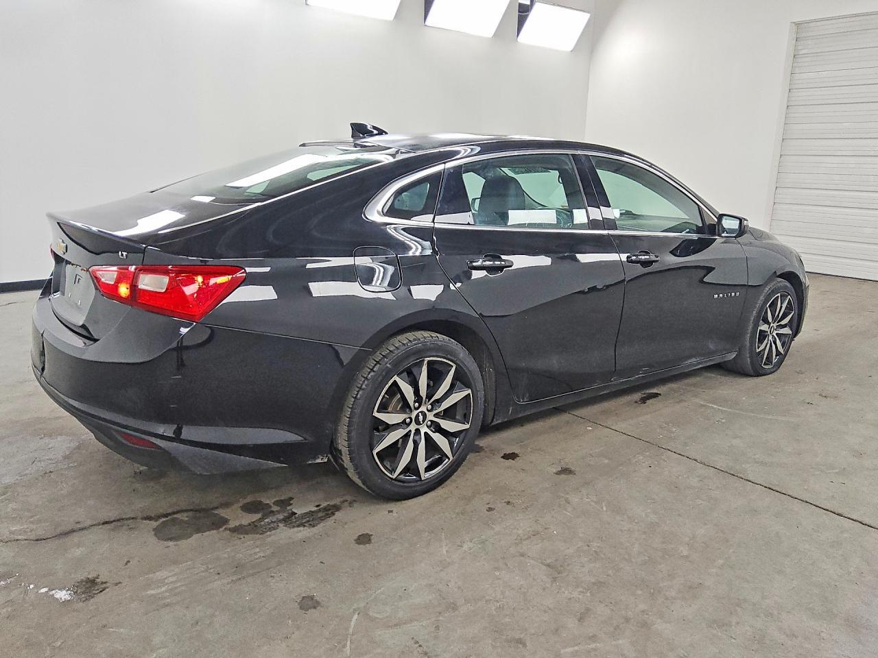 2016 CHEVROLET MALIBU LT — Фото 3 из 12