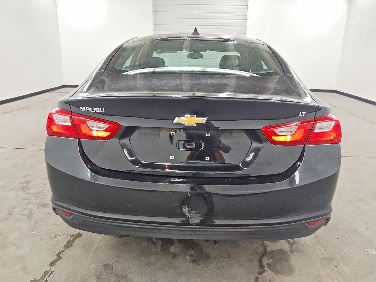 2016 CHEVROLET MALIBU LT — Фото 6 из 12