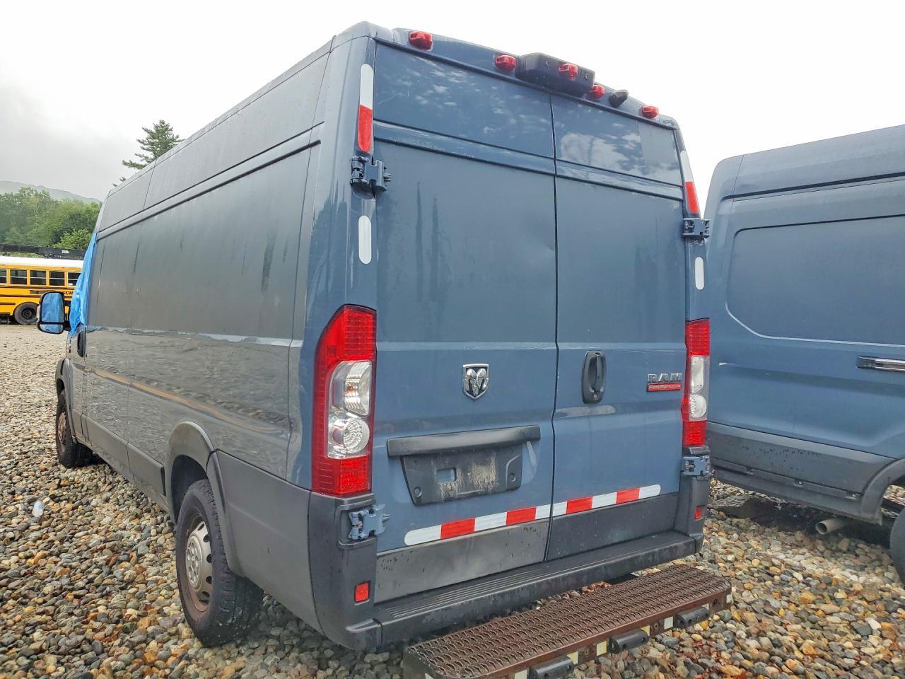 2021 RAM PROMASTER 3500 DELIVERY VAN — Фото 2 из 13