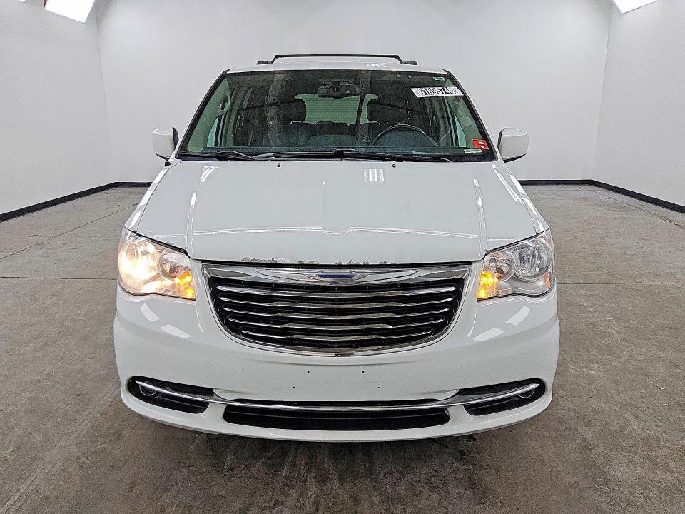 2016 CHRYSLER TOWN & COUNTRY TOURING — Фото 5 из 14