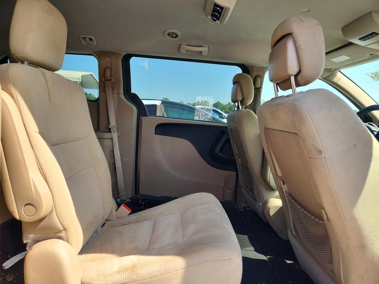 2016 DODGE GRAND CARAVAN SXT — Фото 11 из 13