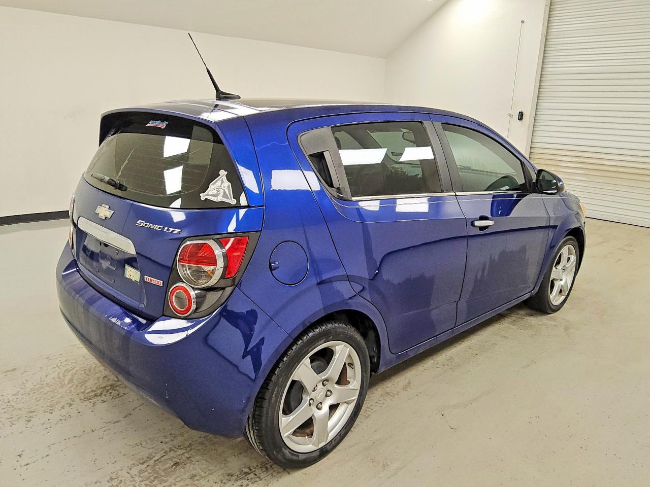 2014 CHEVROLET SONIC LTZ — Фото 3 из 12