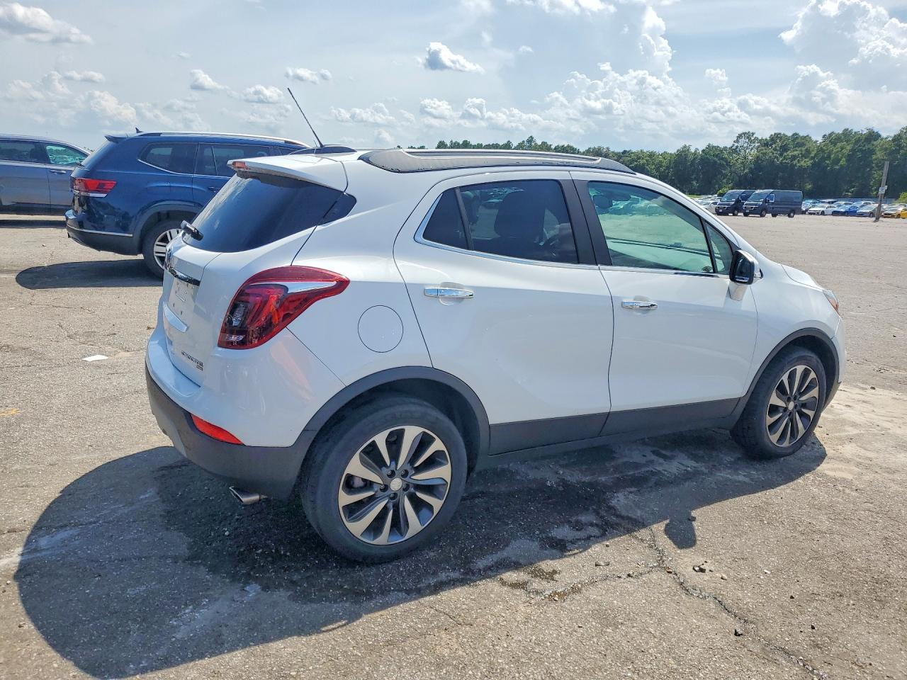 KL4CJGSB8LB059138 2020 BUICK ENCORE photo no. 3