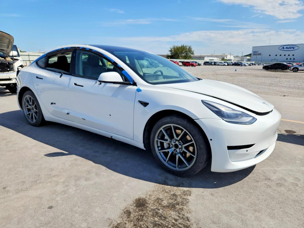 5YJ3E1EA0MF093194 2021 TESLA MODEL 3 photo no. 4
