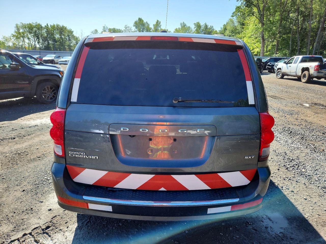 2020 DODGE GRAND CARAVAN SXT — Фото 6 из 13