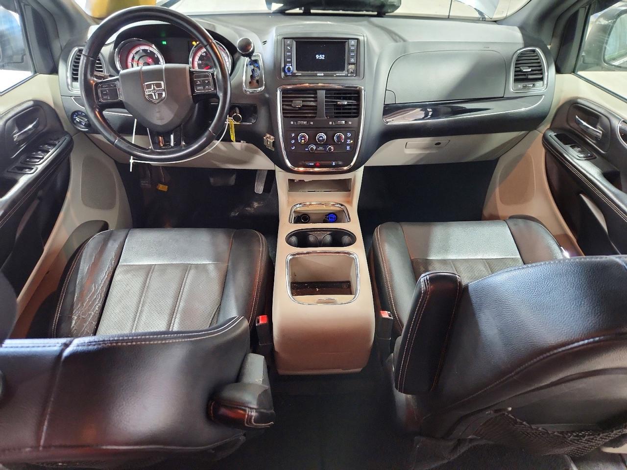 2020 DODGE GRAND CARAVAN SXT — Фото 8 из 13