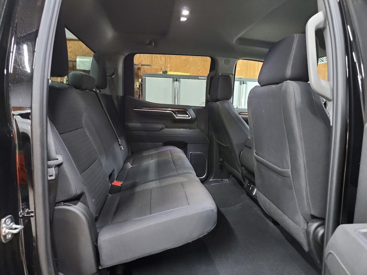 2026 CHEVROLET SILVERADO K1500 LT — Фото 10 из 12