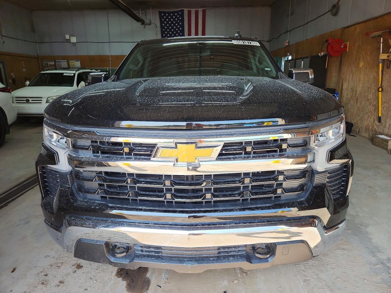 2026 CHEVROLET SILVERADO K1500 LT — Фото 5 из 12