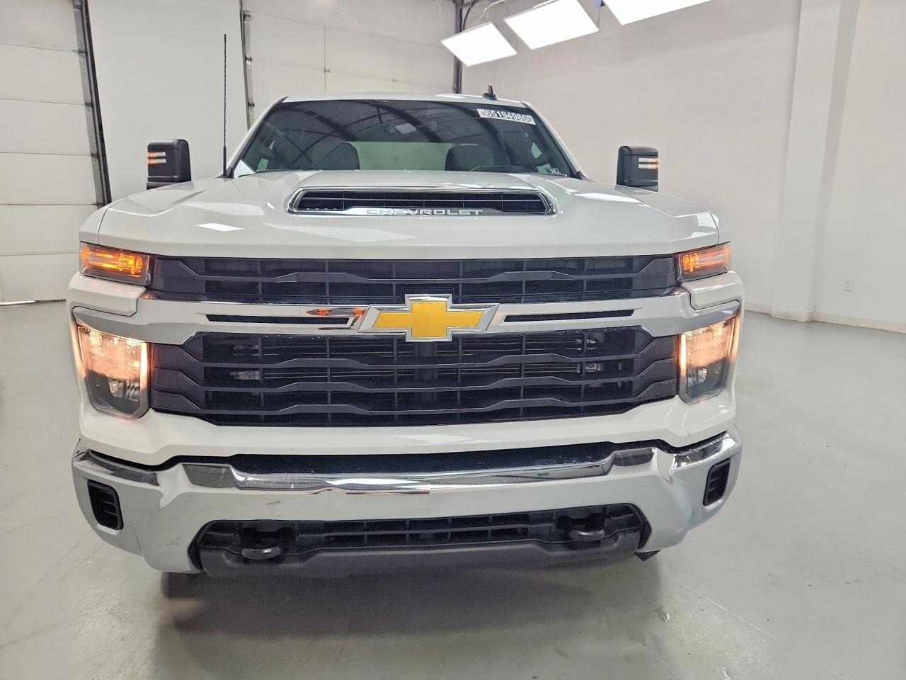 2026 CHEVROLET SILVERADO K2500 HEAVY DUTY LT — Фото 5 из 12