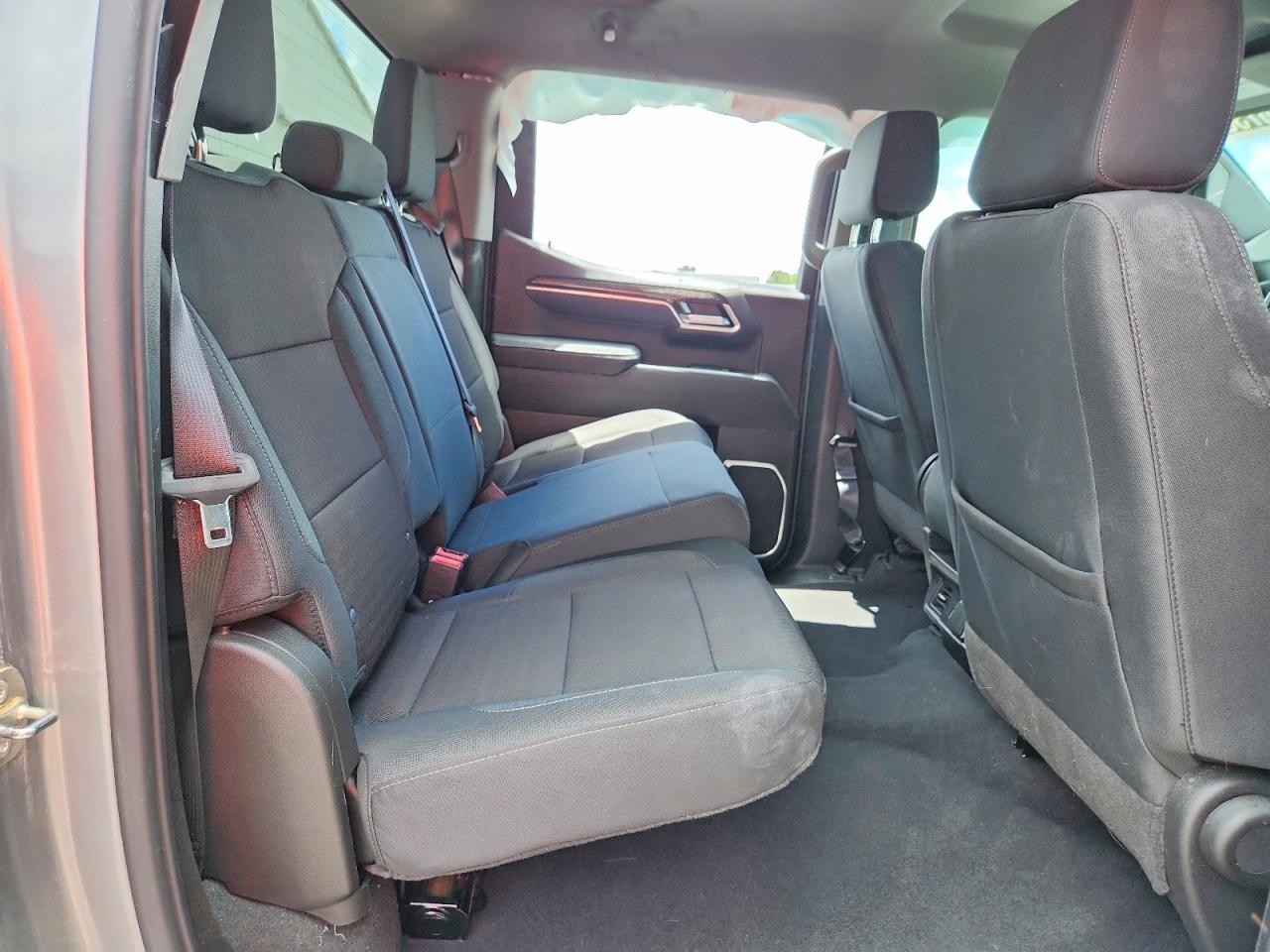 2026 CHEVROLET SILVERADO K1500 RST — Фото 10 из 12