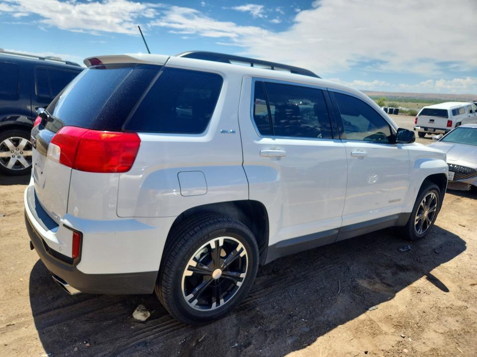 2GKFLTE32H6104096 2017 GMC TERRAIN photo no. 3