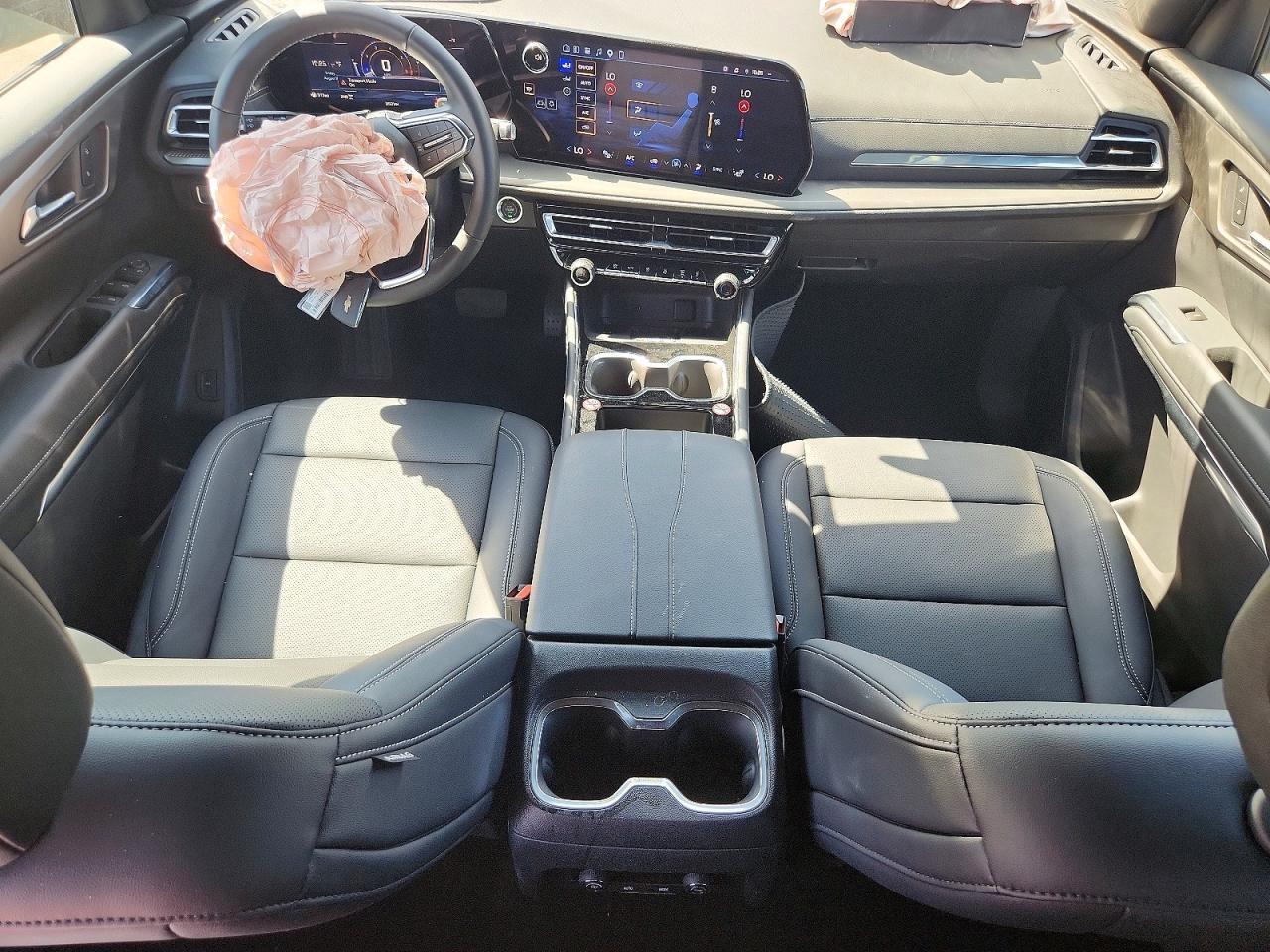 2026 CHEVROLET TRAVERSE LT — Фото 8 из 14