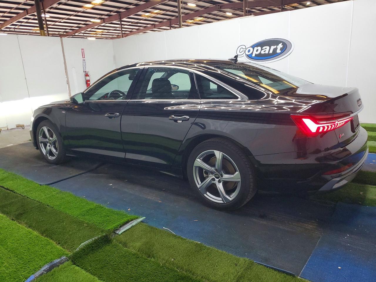 2024 AUDI A6 PREMIUM PLUS — Фото 2 из 12