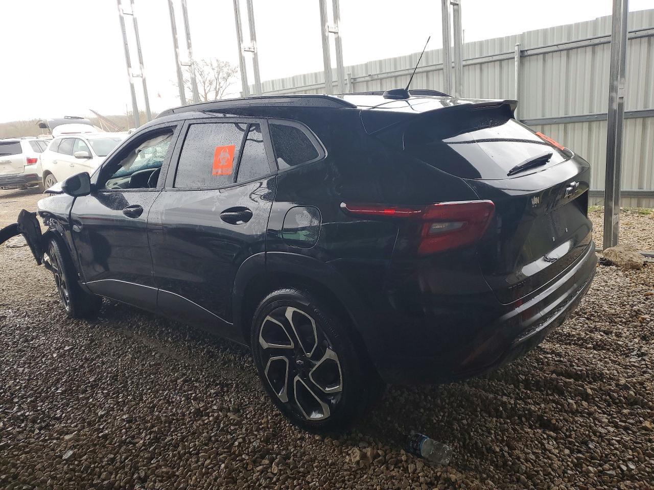 2026 CHEVROLET TRAX 2RS — Фото 2 из 13