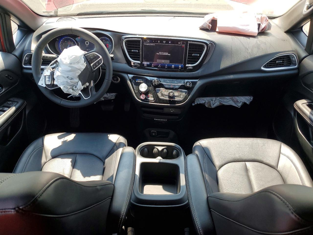 2026 CHRYSLER PACIFICA SELECT — Фото 8 из 13