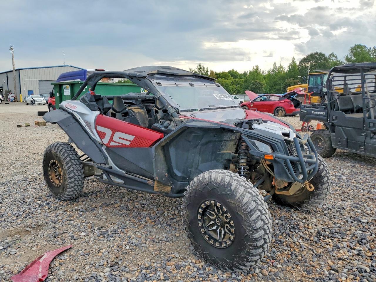 2024 CAN-AM MAVERICK X3 3JBVGAY25RE000273