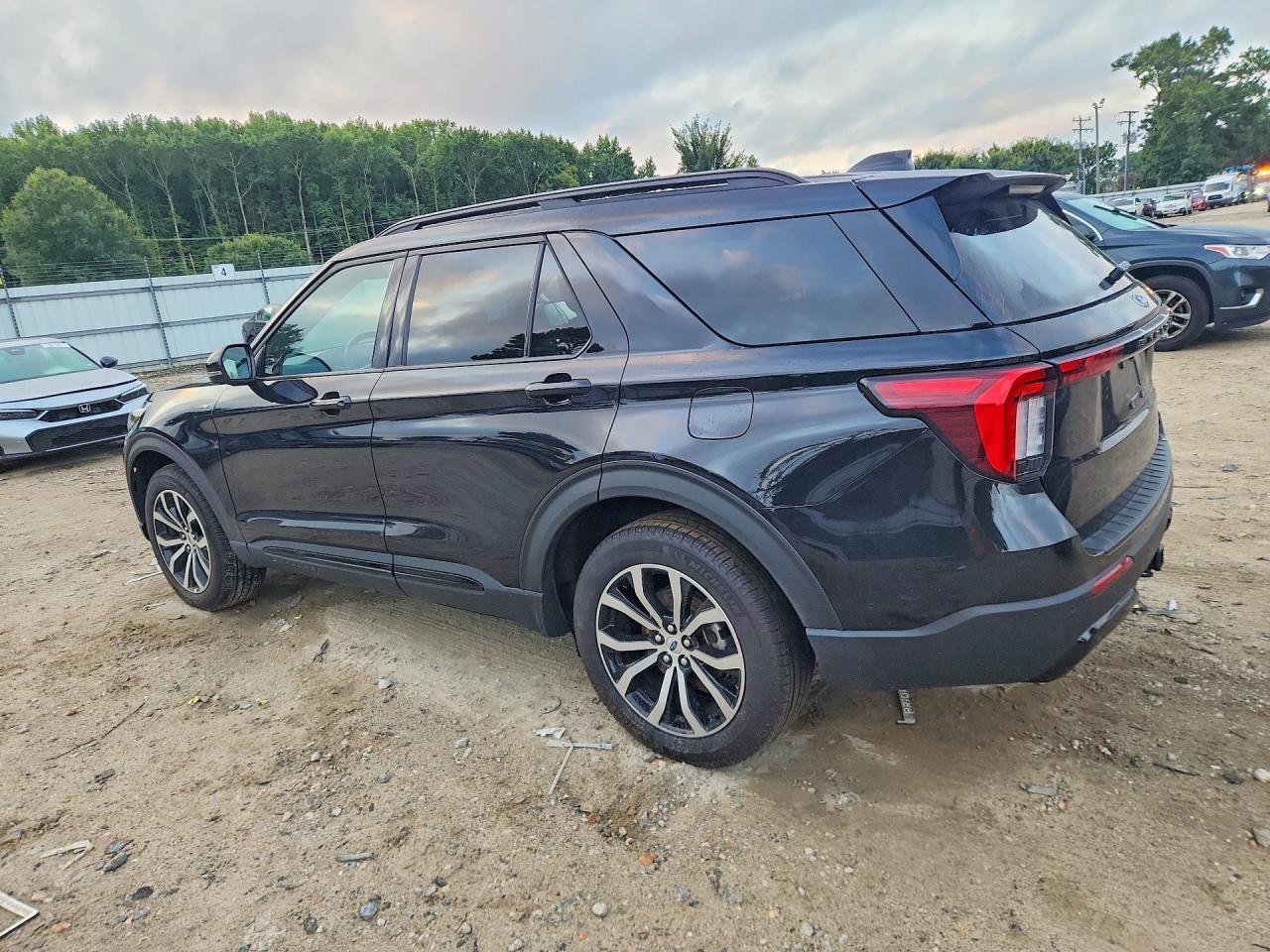 2026 FORD EXPLORER ST-LINE — Фото 2 из 14