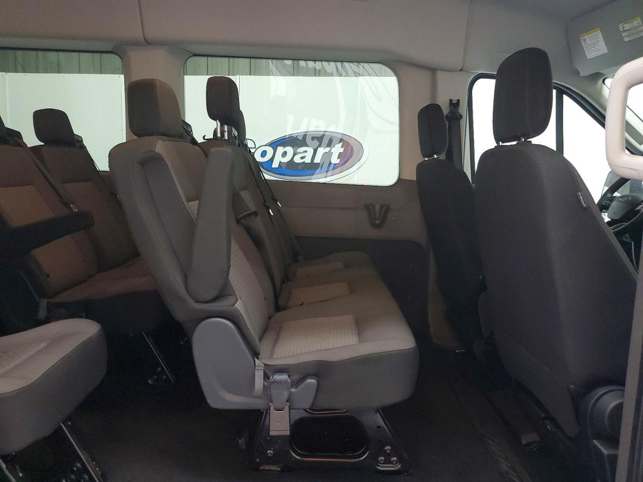 2026 FORD TRANSIT T-350 — Фото 10 из 13