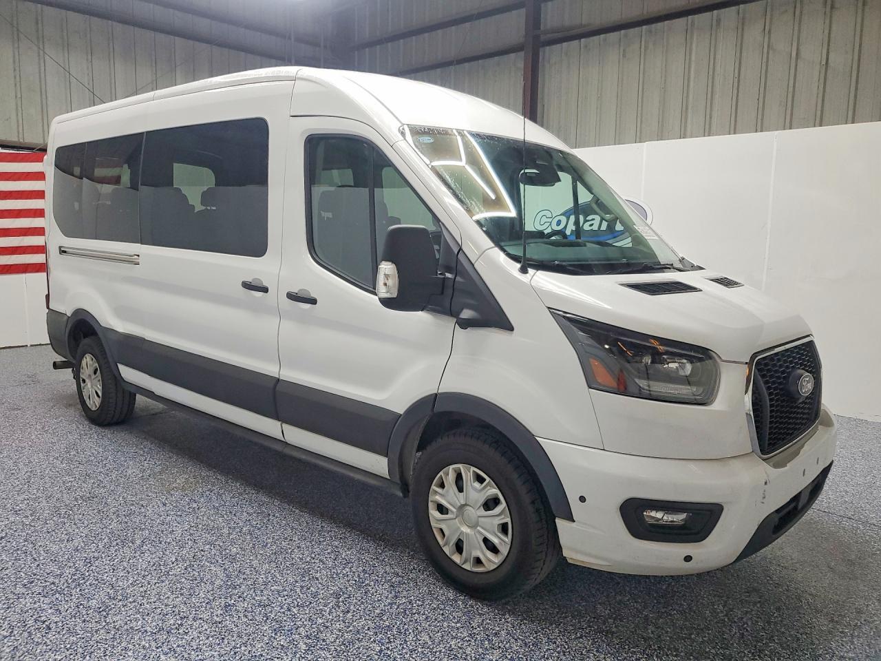 2026 FORD TRANSIT T-350 — Фото 4 из 13