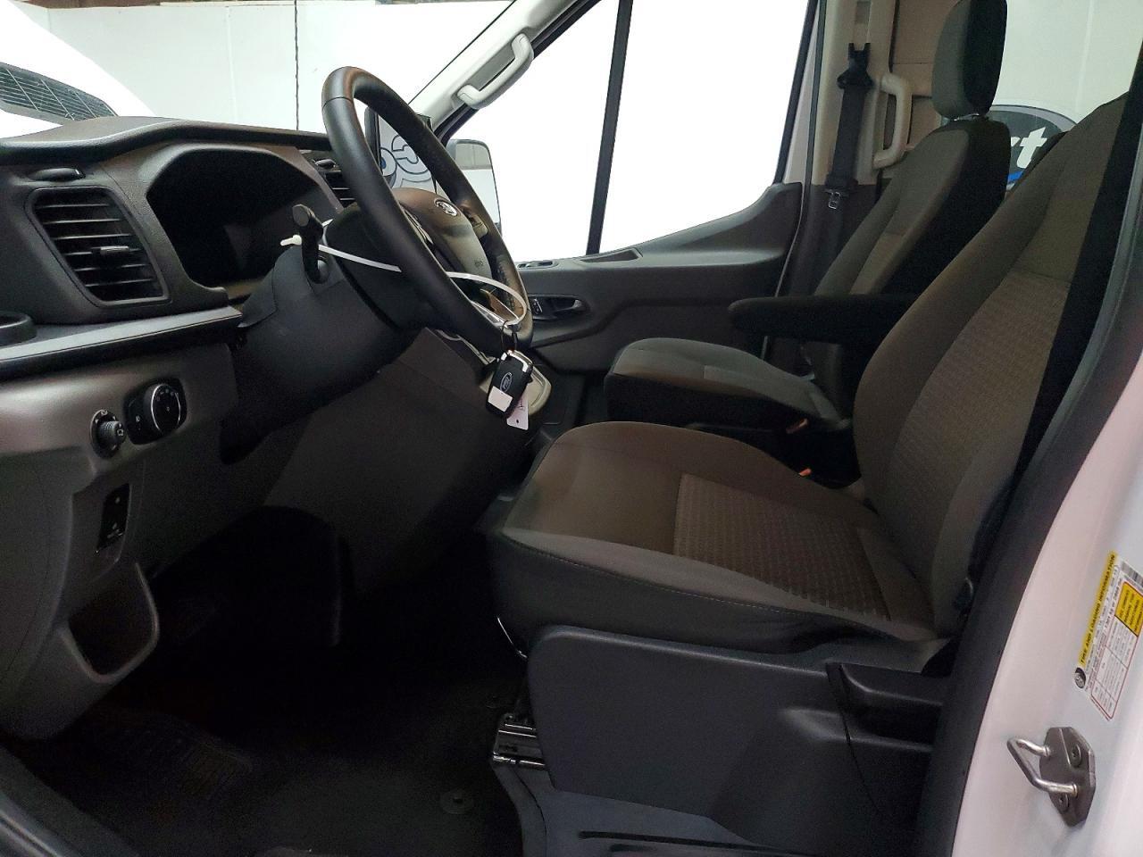 2026 FORD TRANSIT T-350 — Фото 7 из 13