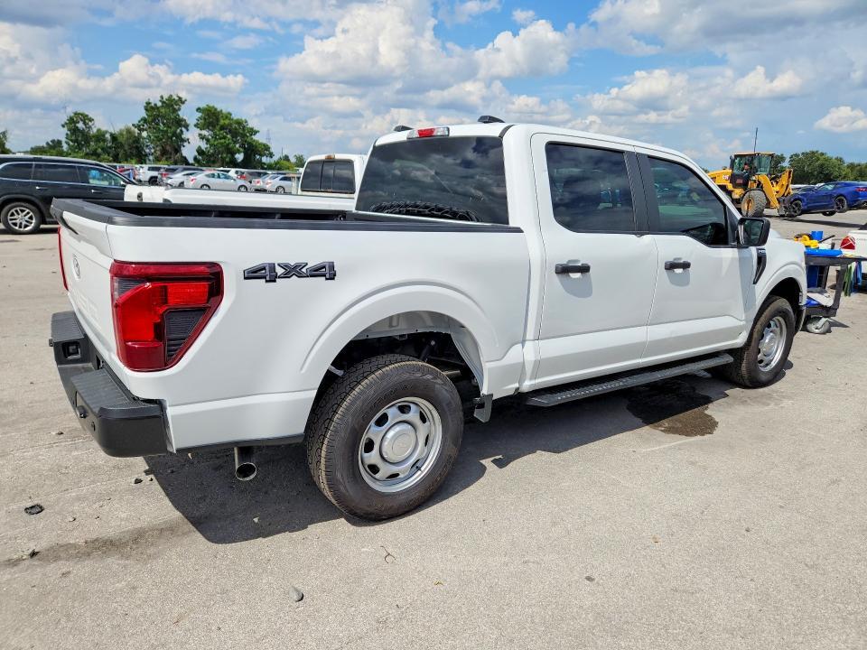 2026 FORD F150 XL — Фото 3 из 12