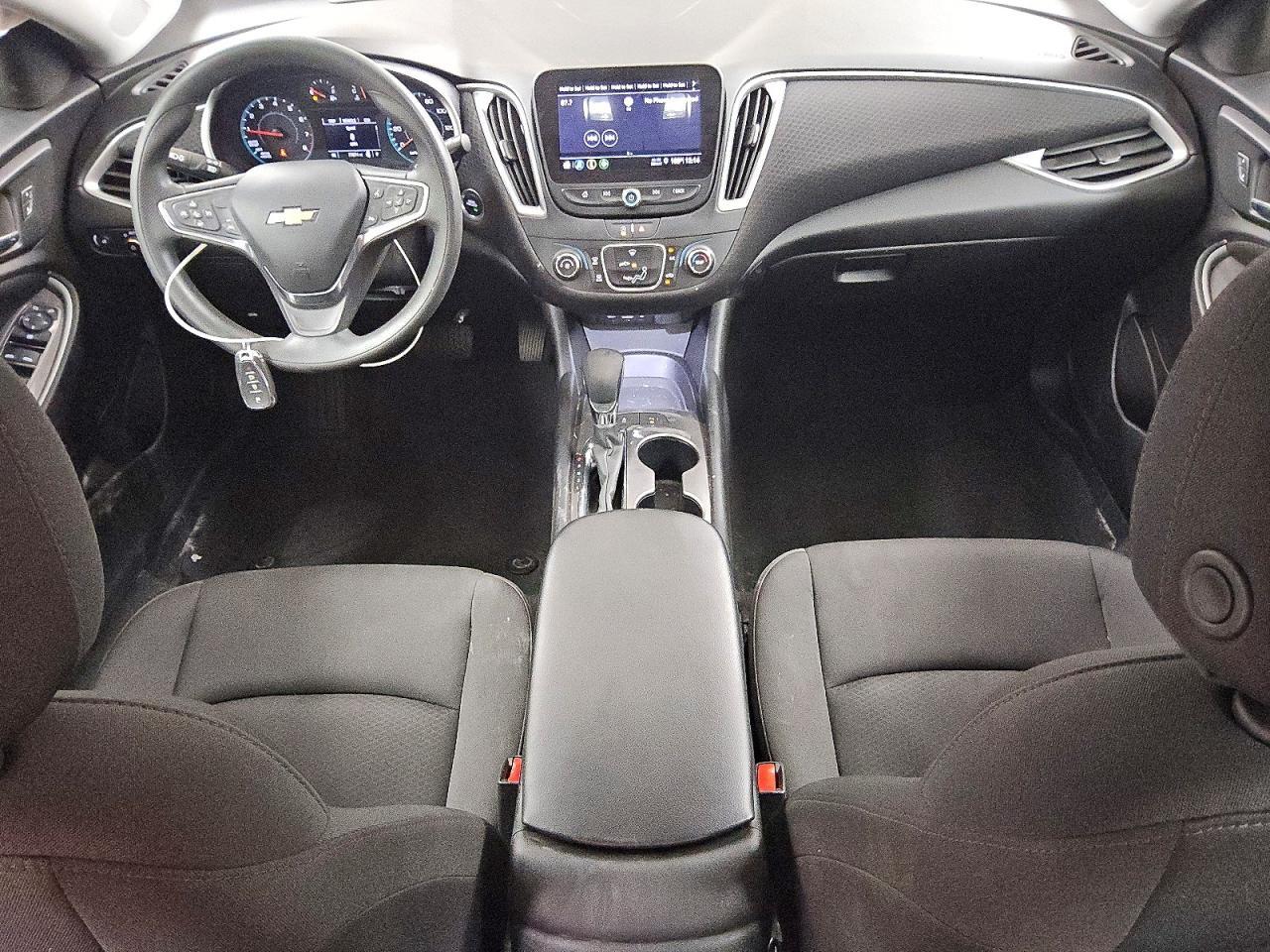 2024 CHEVROLET MALIBU LS — Фото 8 из 12