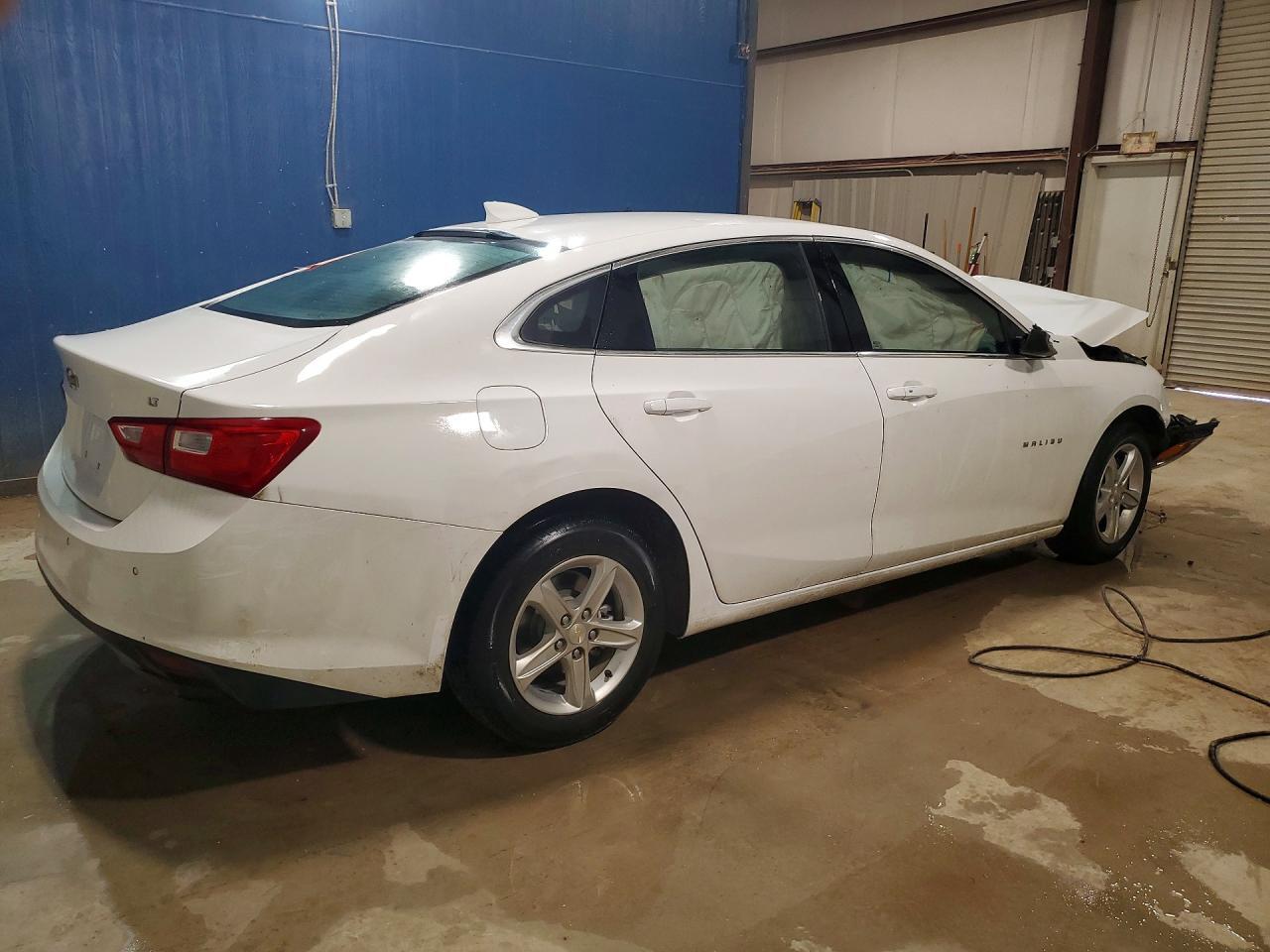 2024 CHEVROLET MALIBU LT — Фото 3 из 13