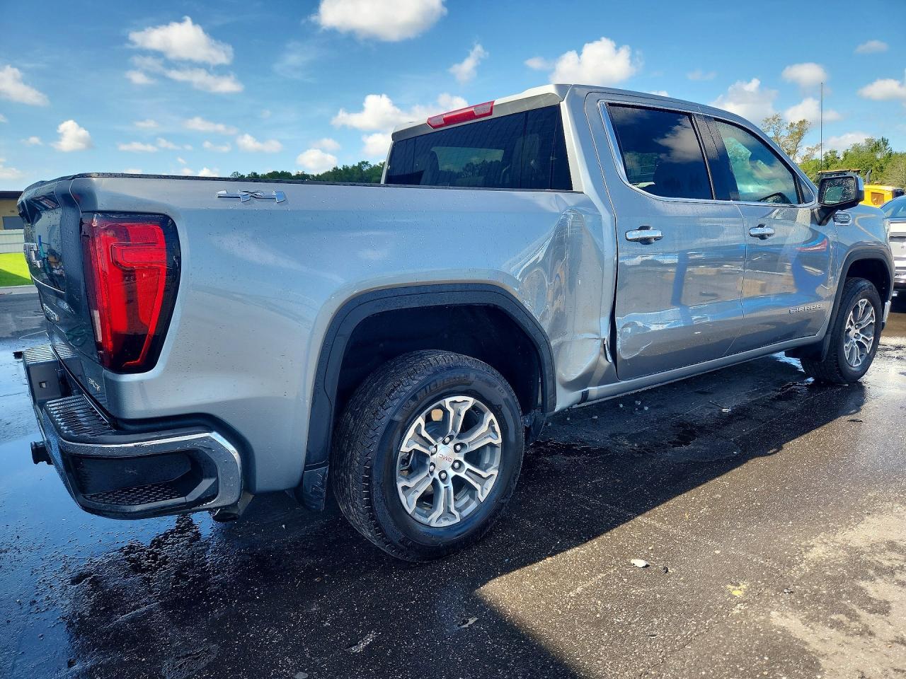 2026 GMC SIERRA K1500 SLT — Фото 3 из 12