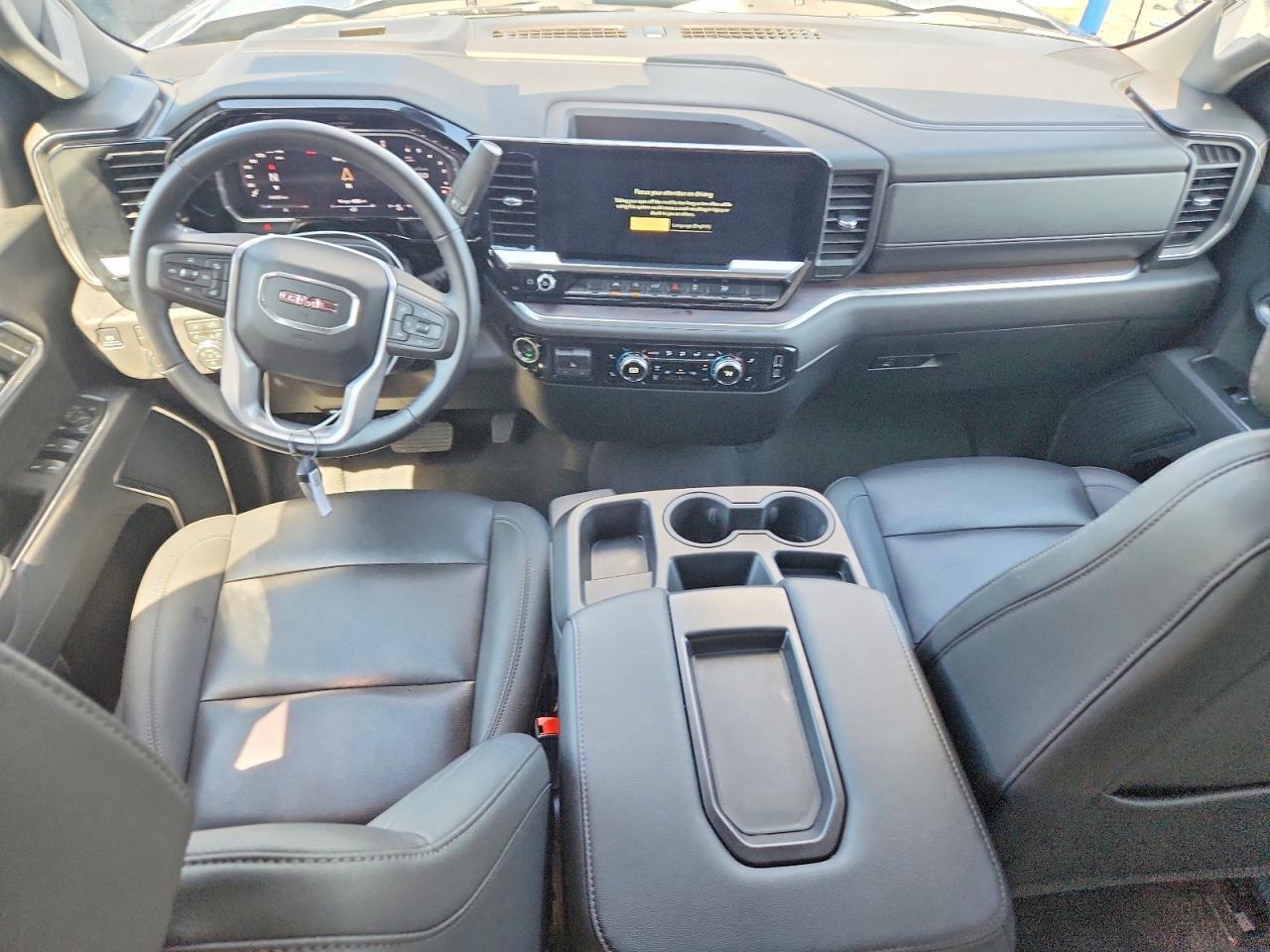 2026 GMC SIERRA K1500 SLT — Фото 8 из 12