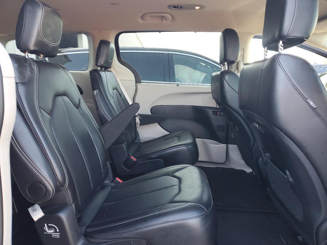 2024 CHRYSLER PACIFICA TOURING L — Фото 11 из 14