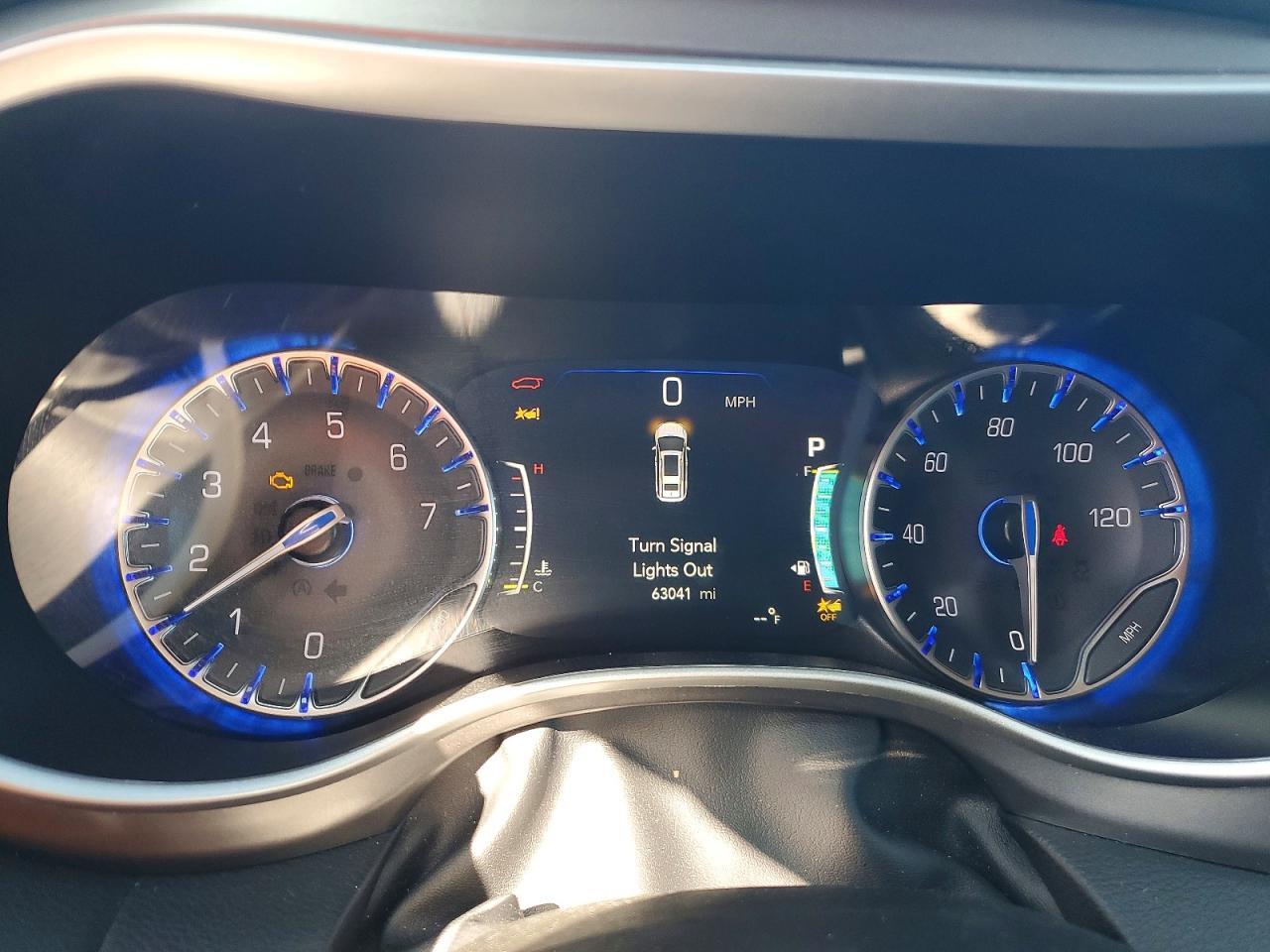2024 CHRYSLER PACIFICA TOURING L — Фото 9 из 14