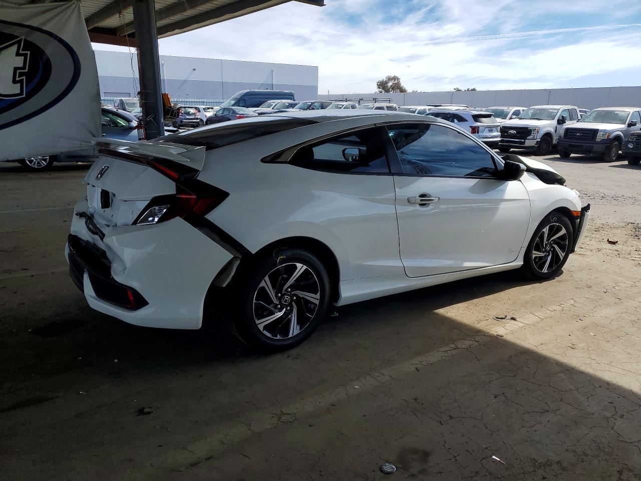 2017 HONDA CIVIC LX — Фото 3 из 12