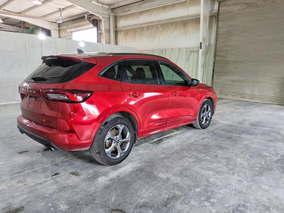 2024 FORD ESCAPE ST LINE — Фото 3 из 14
