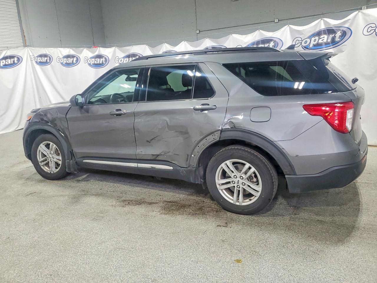 2024 FORD EXPLORER XLT — Фото 2 из 12