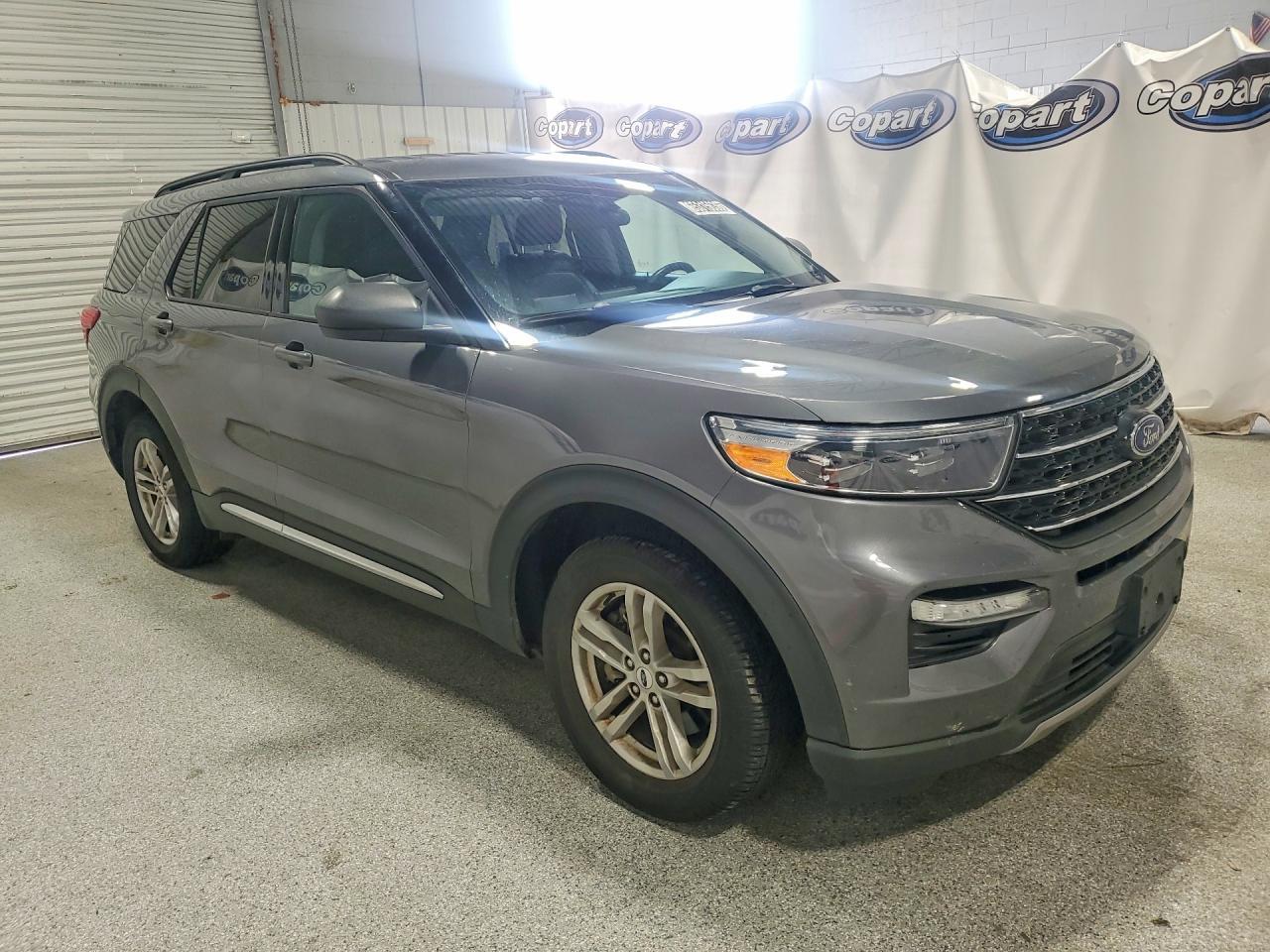 2024 FORD EXPLORER XLT — Фото 4 из 12