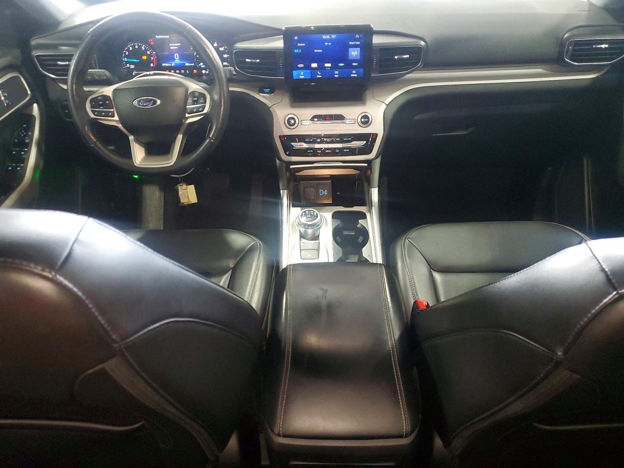 2024 FORD EXPLORER XLT — Фото 8 из 12