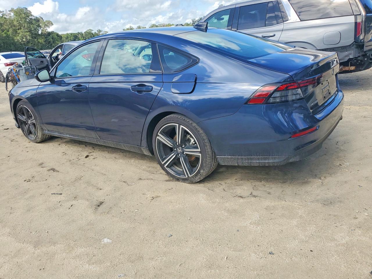 2026 HONDA ACCORD SE — Фото 2 из 12