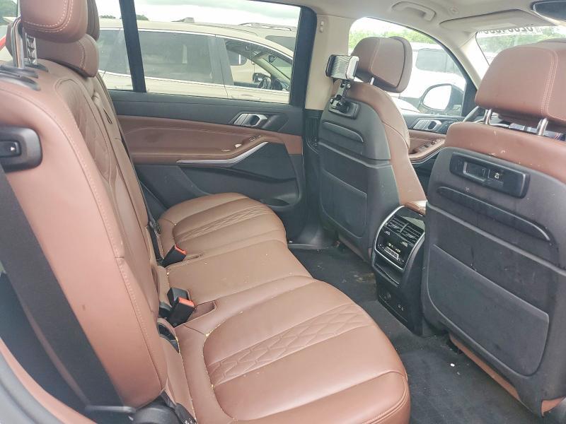 2022 BMW X7 XDRIVE40I — Фото 11 из 13