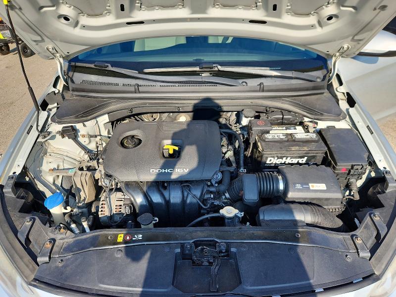 5NPD74LF7HH102544 2017 HYUNDAI ELANTRA photo no. 11