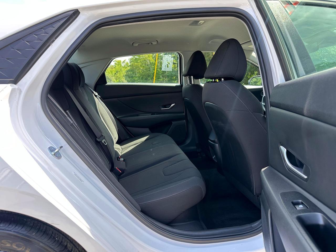 2026 HYUNDAI ELANTRA HYBRID BLUE — Фото 9 из 10