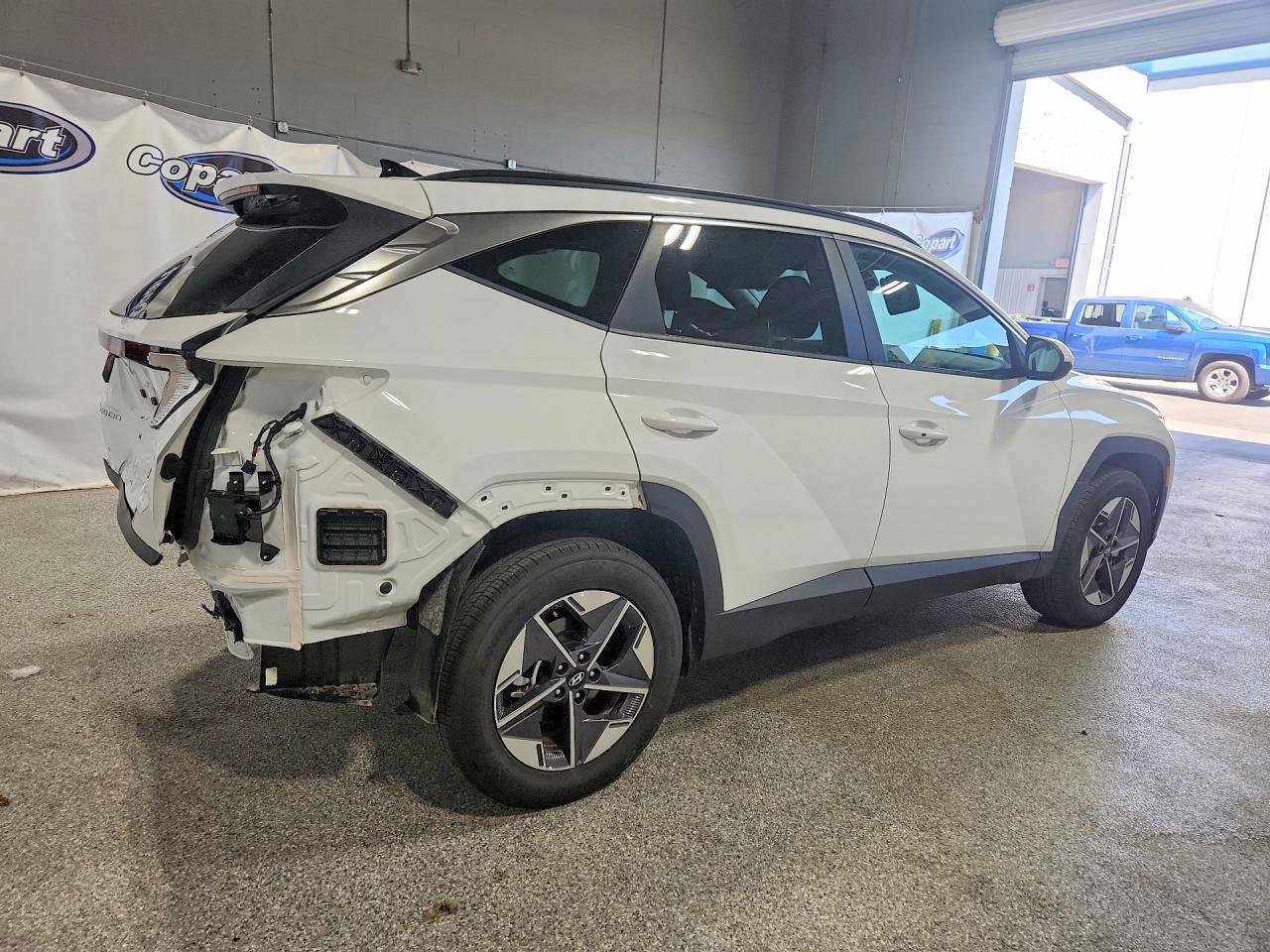 2026 HYUNDAI TUCSON SEL — Фото 3 из 13