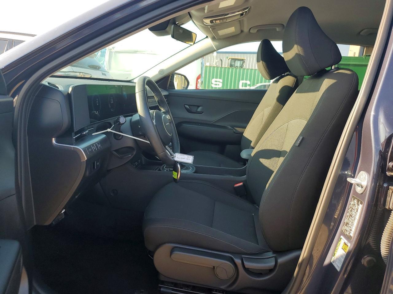 2026 HYUNDAI KONA SEL SPORT — Фото 7 из 13