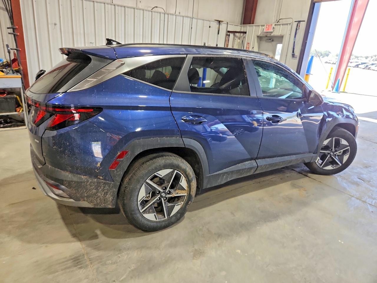2026 HYUNDAI TUCSON SEL — Фото 3 из 13