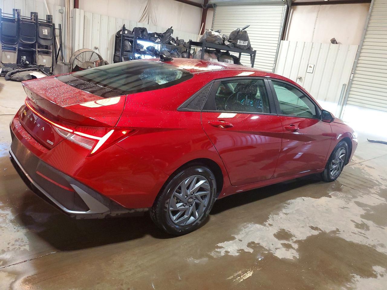 2026 HYUNDAI ELANTRA HYBRID BLUE — Фото 3 из 12